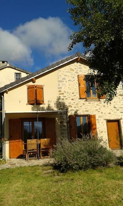 Villa Grange En Pierres. Grand Jardin Et Belle Vue à Saurat Extérieur photo
